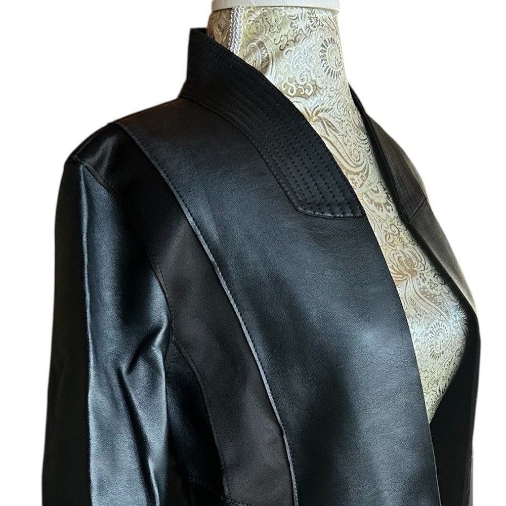 Vintage Guess Women's Black Leather Jacket Size Large Y2K Goth Biker Tailored - Picture 6 of 7
